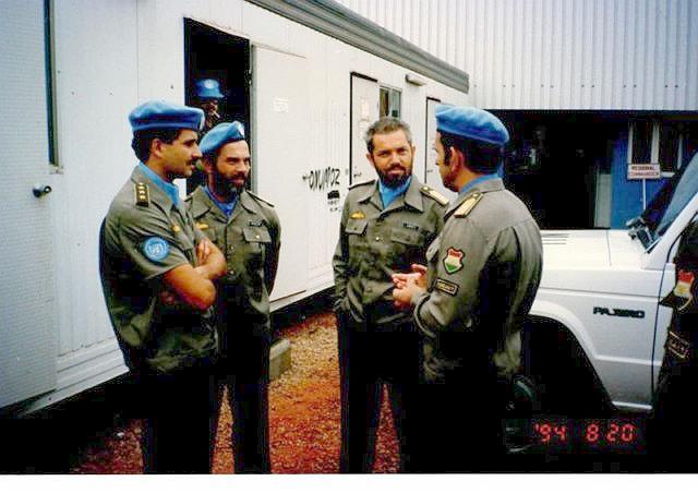 img007.jpg - 1994 - Mozambik - PK-sg / Mozambique - At the HQ